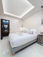 Two-Bedroom Deluxe Apartment with Balcony