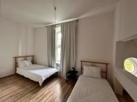 Comfort Dreibettzimmer mit Dusche