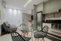 Stylish Loft Comfort and Impeccable Location - B&B