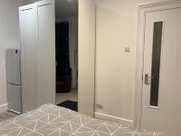 Outstanding Studio Flat in West Ealing - B&B Greenford