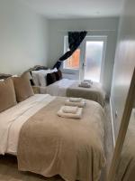 Luxury Retreat sleep 8 Flat, London - B&B