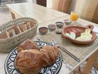 Eco Bay Surf Camp - B&B