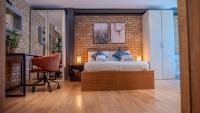 Spacious, Industrial, Zone 1, 2 Bed Central London - B&B