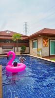 Luxury 6BHK Villa with Private Pool in Pattaya by - OzyStays - B&B Nong Prue