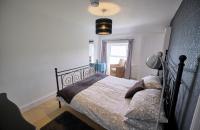 Deluxe Double Room with Side Sea View