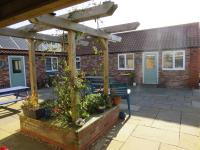 The Stables At Eastmoor Farm Large Luxury 2 Bed Cottage with Big Family Bedroom Dog Friendly Secure Gardens and Free Parking Free WiFi - Bed and Breakfast