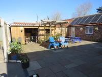 The Feed Room At Eastmoor Farm Fully Renovated Fully Equipped 2 Bed Luxury Mews Cottage 1 Mile from the Beach - B&B