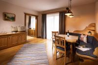 Studio (2 Adults)