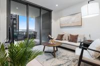 Designer 2 Bed in Queens Wharf Riverfront CBD Gem - Bed and Breakfast Brisbane