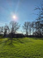Secluded 16th Century Farmhouse with private grounds - B&B