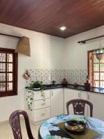 Costa's Villa, Tropical Oasis, Mirissa Balcony Room - Chambres d’hôtes Kepungoda