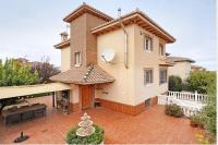 Apartamento con acceso independiente, a un paso de Granada, tranquilidad y comodidad - Ferienwohnung
