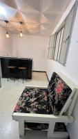 Appartamento con 2 Camere da Letto e Balcone