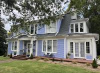 The Dragonfly Inn - Bed and Breakfast Hickory