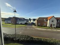 Apartment Ivy - Part of the The Bay Filey Holiday Village with pool, gym and direct beach access, pub, restaurant, tennis and meadows walks - Chambres d'hôtes Filey