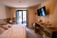 Deluxe Double or Twin Room with City View
