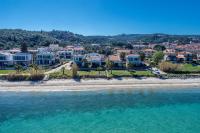 Seafront luxury Villa Almyra, Chalkidiki - B&B