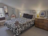 The Peak Mt Washington - Large 2bd Apt w A View - Bed and Breakfast