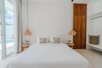 Casa Auma Stunning 4 Bedroom Villa in Canggu - B&B Tambakboyo