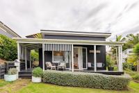 Rosies cottage hideaway in Stanmore Bay with lovely seaview - B&B Whangaparaoa