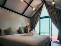 Villa - Beach Front