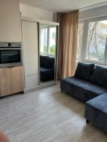 Studio Apartment near Chopin Airport - Free WiFi - Netflix - Chambres d'hôtes Varsovie
