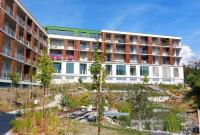 Apartment Hurbanova, 24h self check-in, private parking, AC, next to City Park, 10 mins to City Square - Chambres d’hôtes