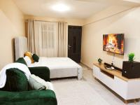R&R NAI-POSHA Studios - B&B