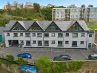 Captain's Keep - Brixham - with designated parking - B&B
