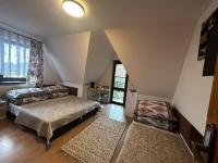 Habitación Triple con balcón