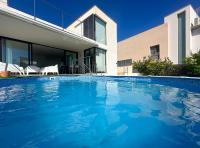 Moderna Villa con piscina en Palma de Mallorca - Chambres d’hôtes