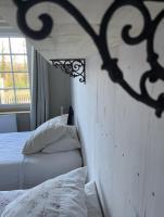 La Maison de Coutil, aux Gîtes de l'Etang des Noues - B&B Cholet