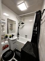 LUX flat Aktobe - Bed and Breakfast Aktobe