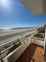 Appartamento con 2 Camere da Letto, Terrazza e Vista Mare