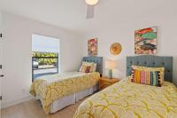 Exquisite Luxury First Floor Condo - Easy Walk to Amenities - Chambres d’hôtes Naples