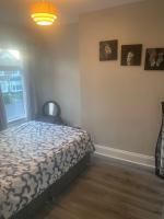 Fully refurbished house Belfast - Bed and Breakfast