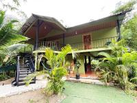 Monkey House & Camping - B&B