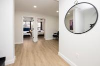 Sophisticated 4 Bedroom Duplex with Private Rooftop - B&B
