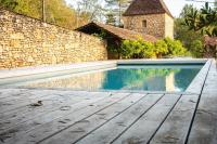 Belle maison avec piscine chauffée pour 6 - Bed and Breakfast