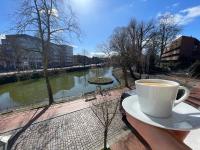 Karizma - Stylisch Design - Innenstadt - Küche - Parkplatz - Internet - B&B Rendsburg