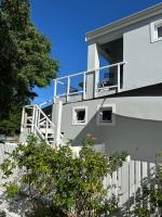 Island Studio Apartment - B&B Knysna