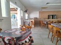 Apto 2 ambientes 1 quarto e a sala Cond Reserva do Sahy - B&B Mangaratiba