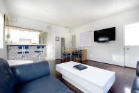 319CE 319 Clemente - B&B