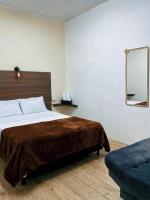 Camera Matrimoniale Standard con Bagno in Comune