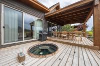 Getaway at the Wilderness Club - Bed and Breakfast Eureka