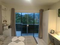 Suite with Mountain View