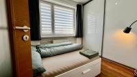 Black Lotus 2 I City Centre I Free Parking I Self Check-In - Bed and Breakfast Banská Bystrica