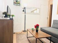 SUPERBE APPARTEMENT 2 PIÈCES AVEC GRANDE TERRASSE - Ferienwohnung