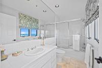 H882 - Hamilton Cove Villa 8-82 - Bed and Breakfast Avalon