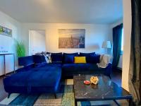 Modern Lakeview Apartment - B&B
